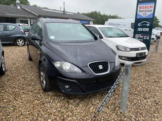 Sort Seat Altea XL TDi Reference eco 1,6 Diesel, set skråt forfra