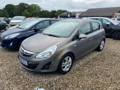 Beige Opel Corsa CDTi 95 Cosmo eco 1,3 Diesel, set skråt forfra